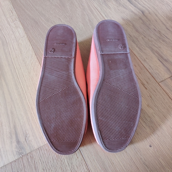 Slip-on shoes - Picture 4 of 6